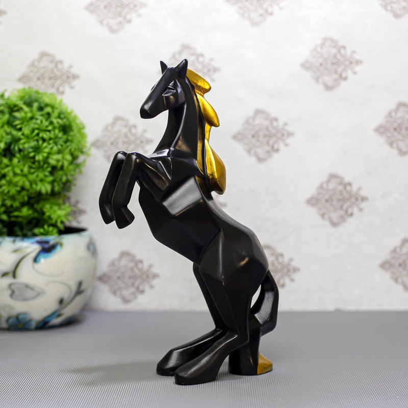 Geometric Horse Sculpture - Modern Art Decor for Home & Office