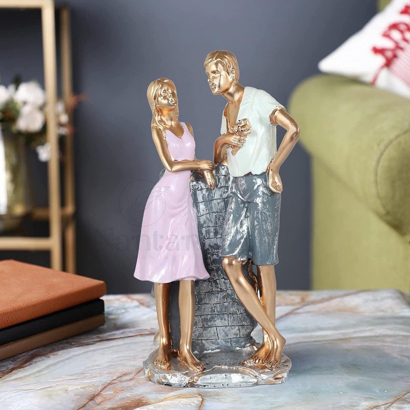 Golden Couple Statue, Romantic Decorative Figurine for Home, Gift for Couples - Wedding Decoration