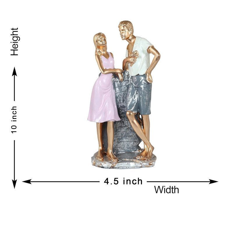 Golden Couple Statue – Romantic Home Decor & Gift