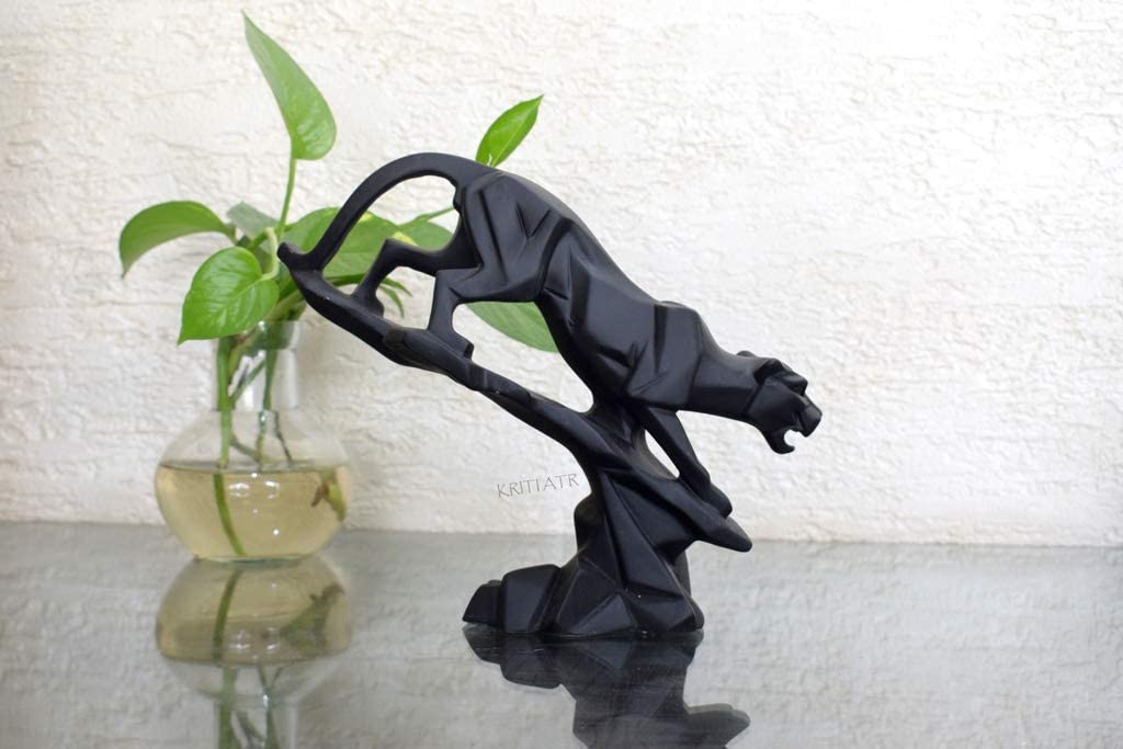 Black Panther Sculpture - Geometric Art Piece Featuring a Majestic Big Cat