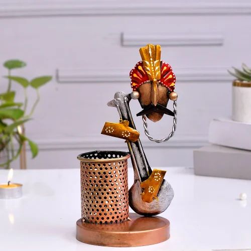 Handcrafted Guitar Design Pen Stand – Stylish Metal Stationery Holder for Office