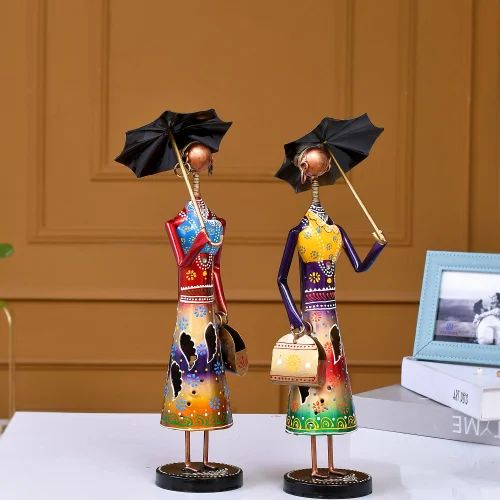 Decorative Metal Umbrella Doll Set – Handcrafted Artistic Showpieces for Living Room Decor
