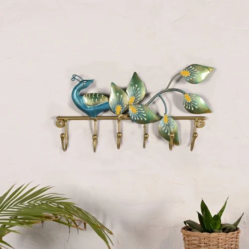 Handcrafted Peacock Metal Key Holder – Elegant Wall Mounted Home Decor Piece